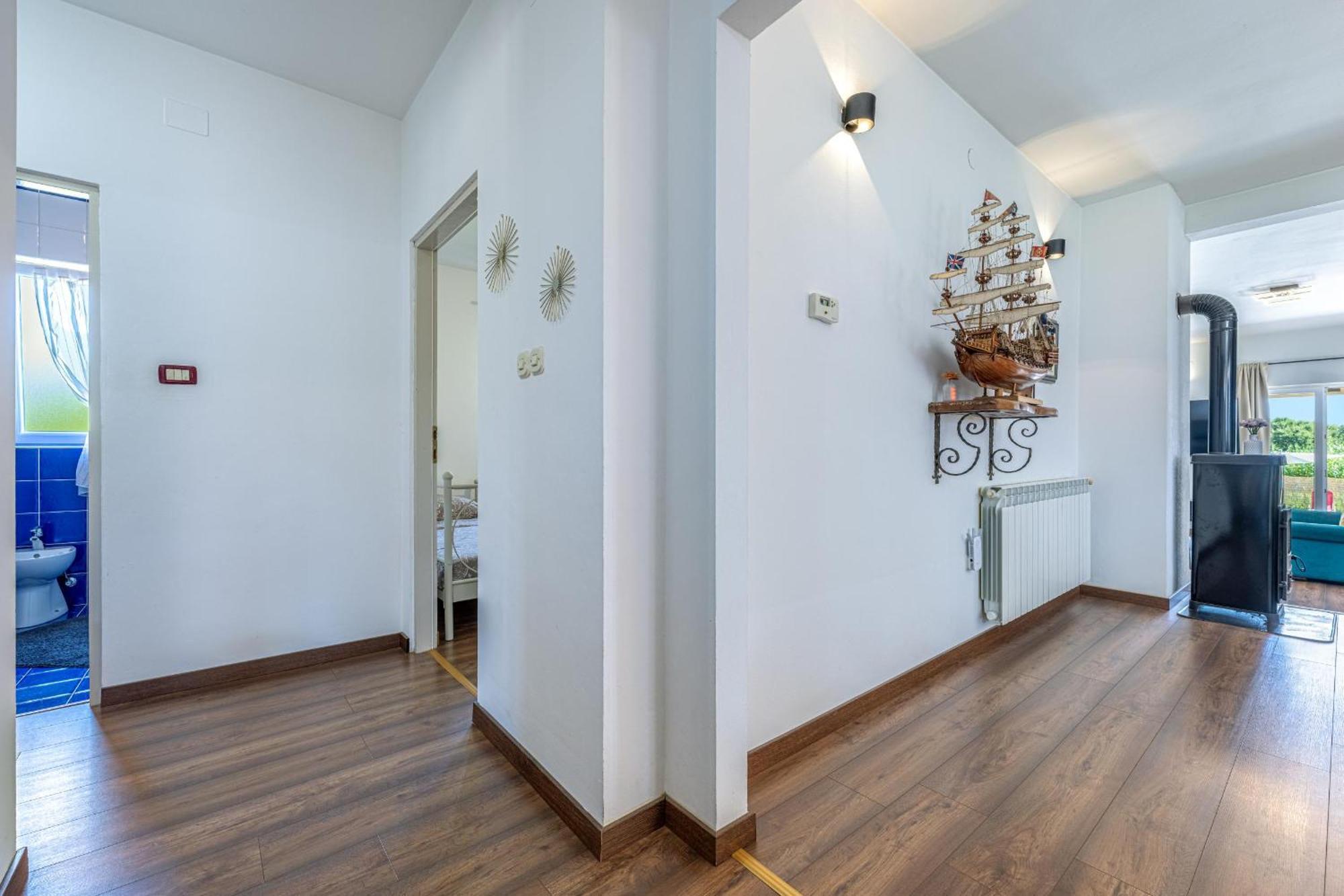 Ana Apartment Liznjan Exterior photo